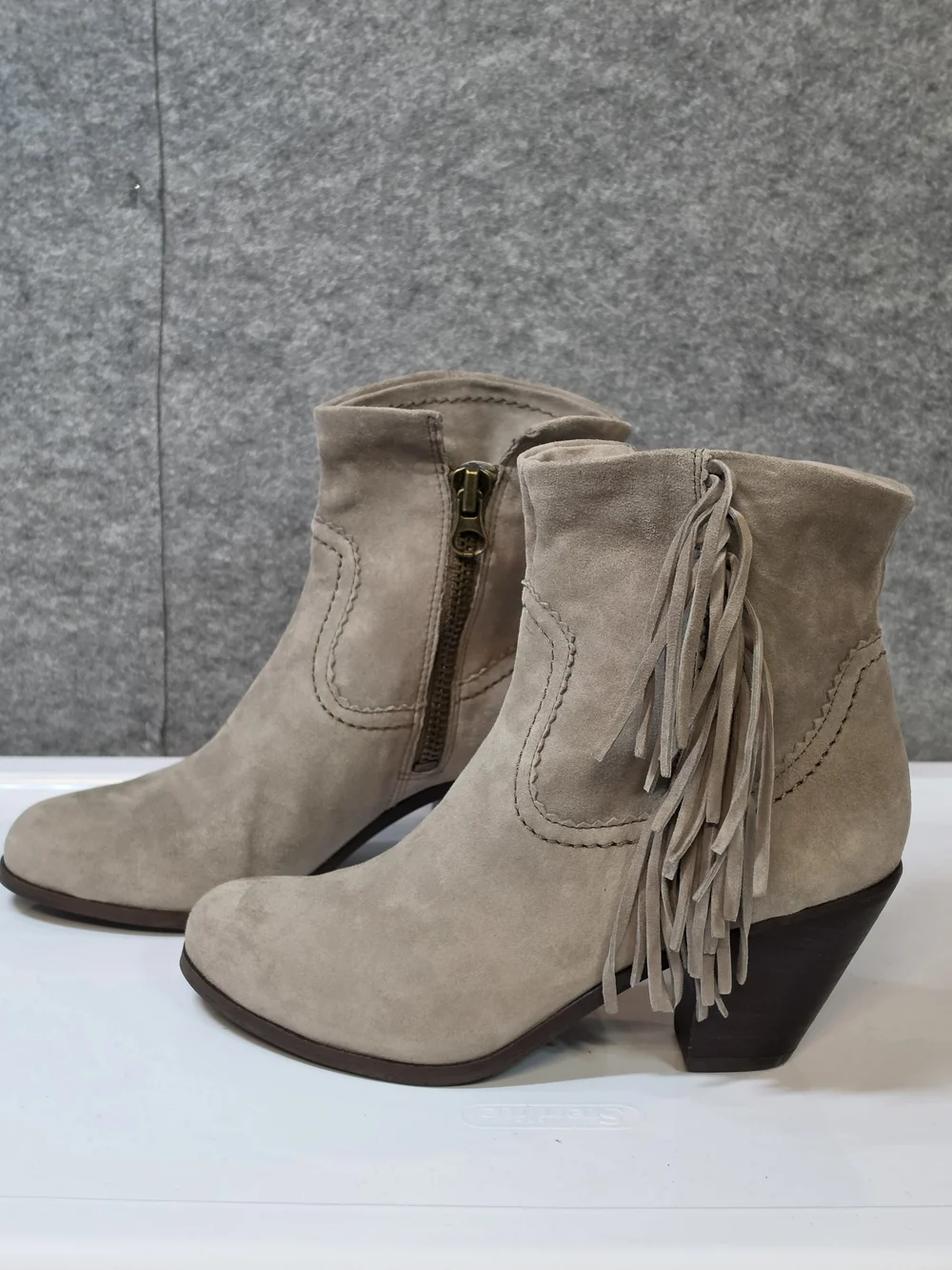 Sam Edelman Louie Fringe Ankle Boots  Size 7